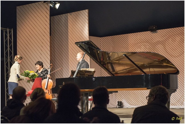 Natalia Gutman & Viacheslav Poprugin