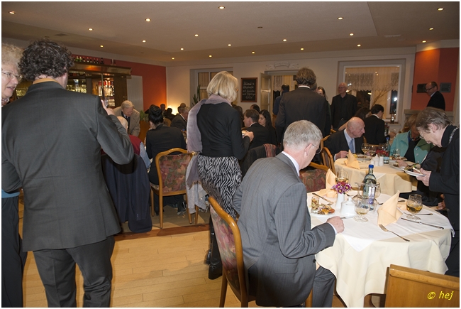 Elizabeth Wilson, Tobias Niederschlag